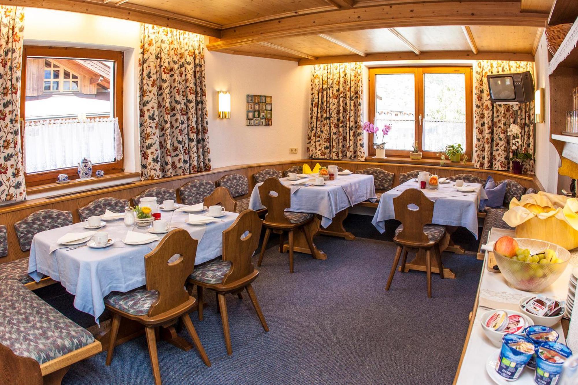 Fruehstueckspension & Ferienhaus Faednerspitze Galtür Extérieur photo